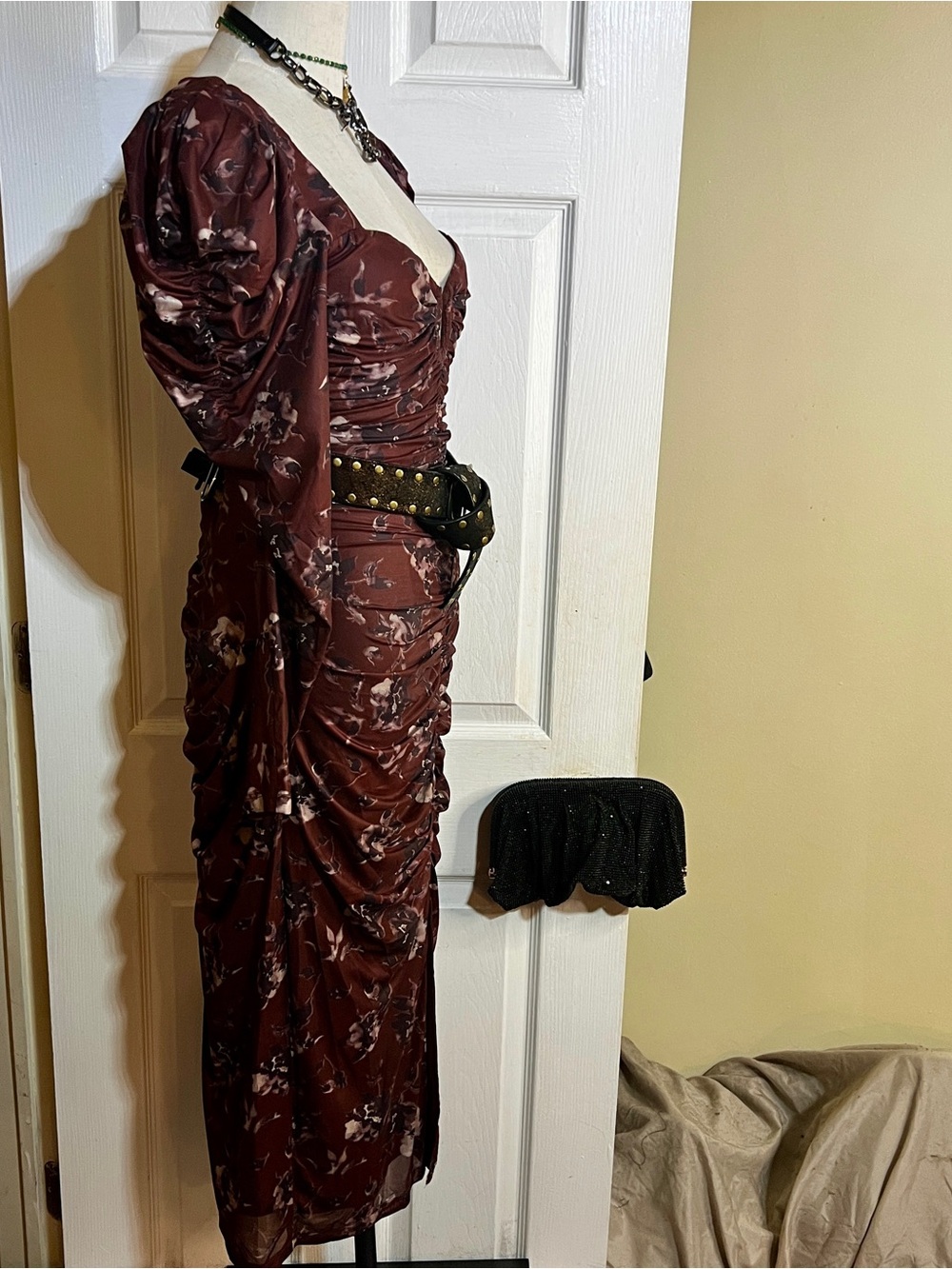 New ASTR The Label Burgundy Floral Sheer Mesh Ruched Fairy Grunge Midi Dress M - Picture 5 of 12